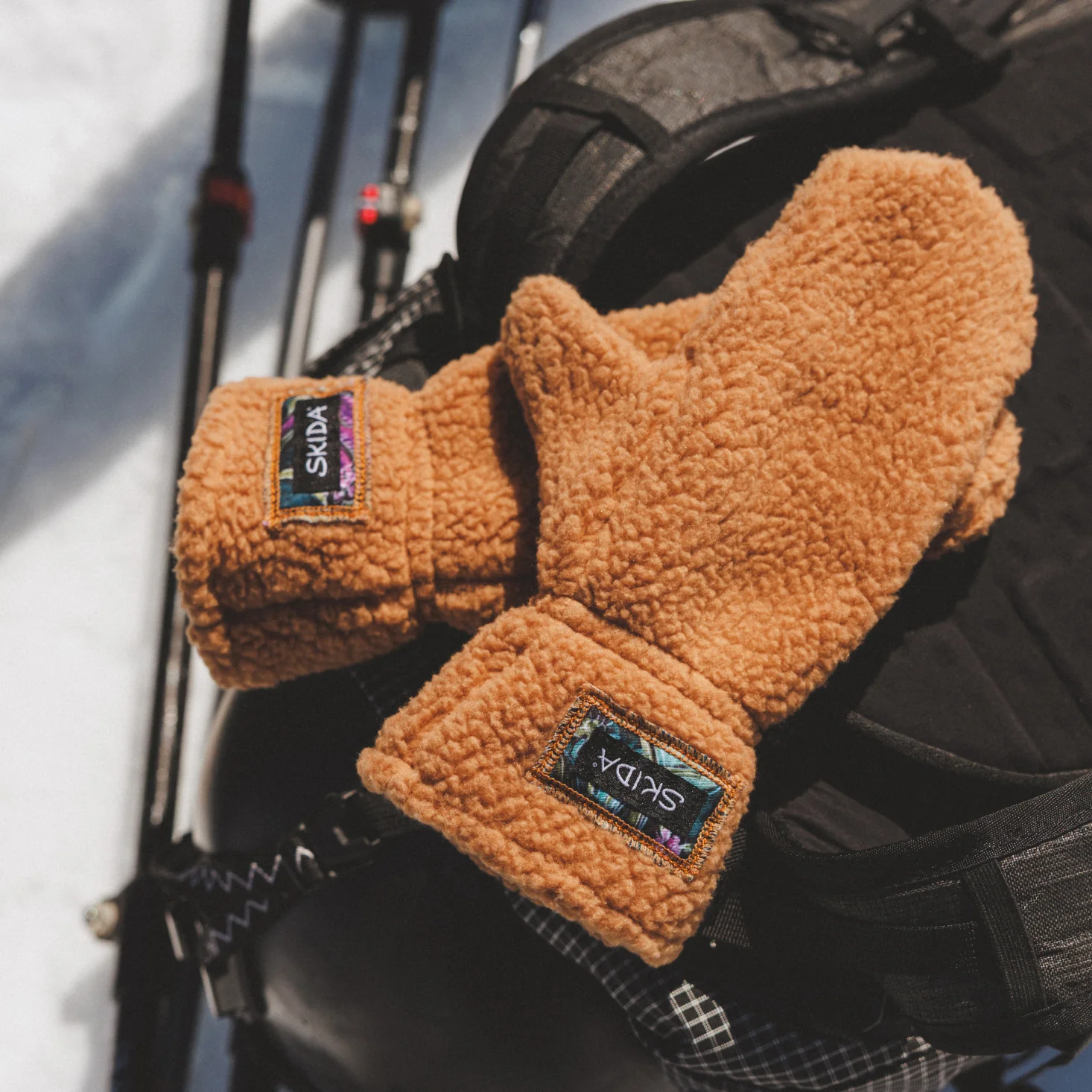 Biscuit | High Pile Mitt - Image 6